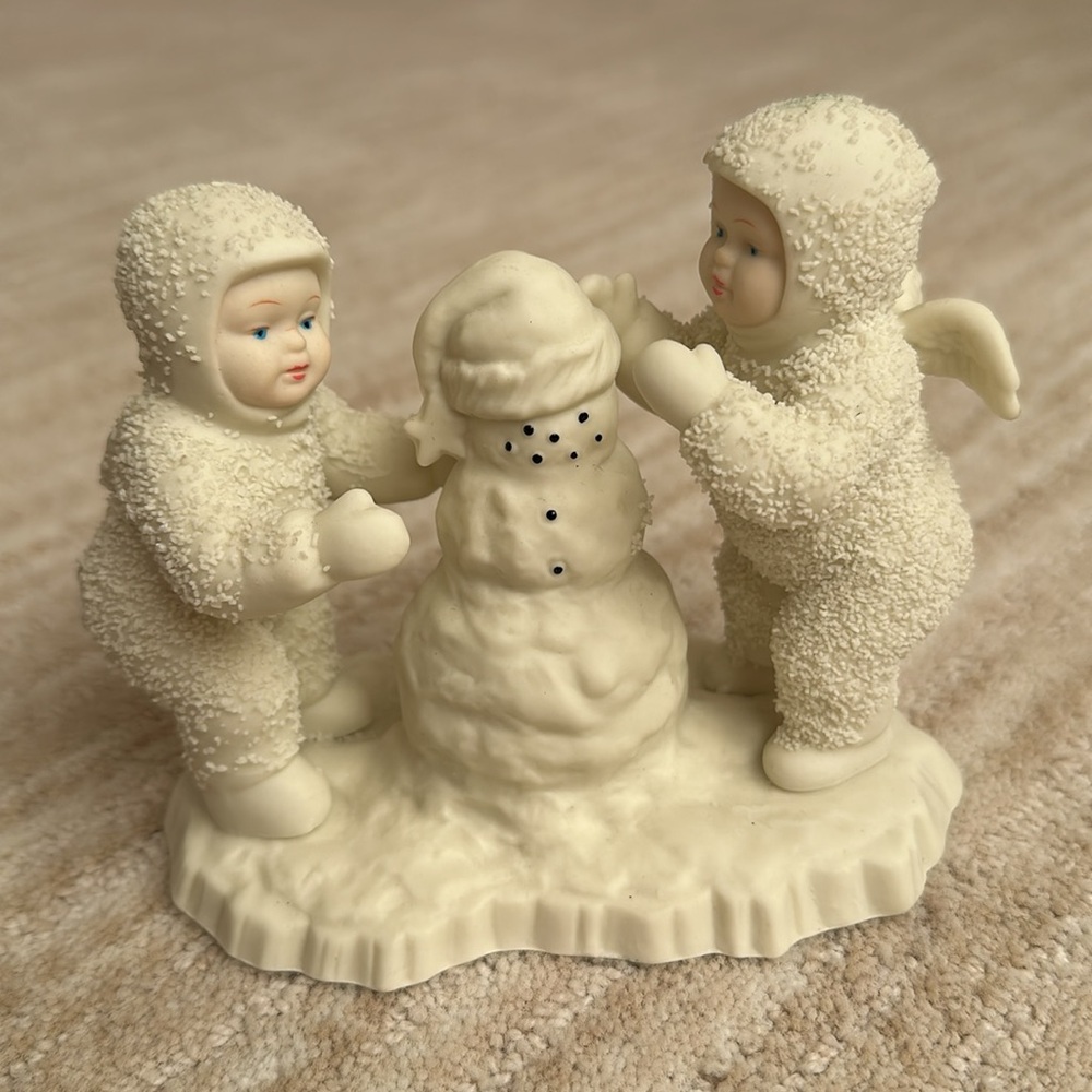 Winter Tales of Snowbabies by DEPARTMENT 56 Frosty Fun with Snowman Box #7983-9 - Picture 4 of 16